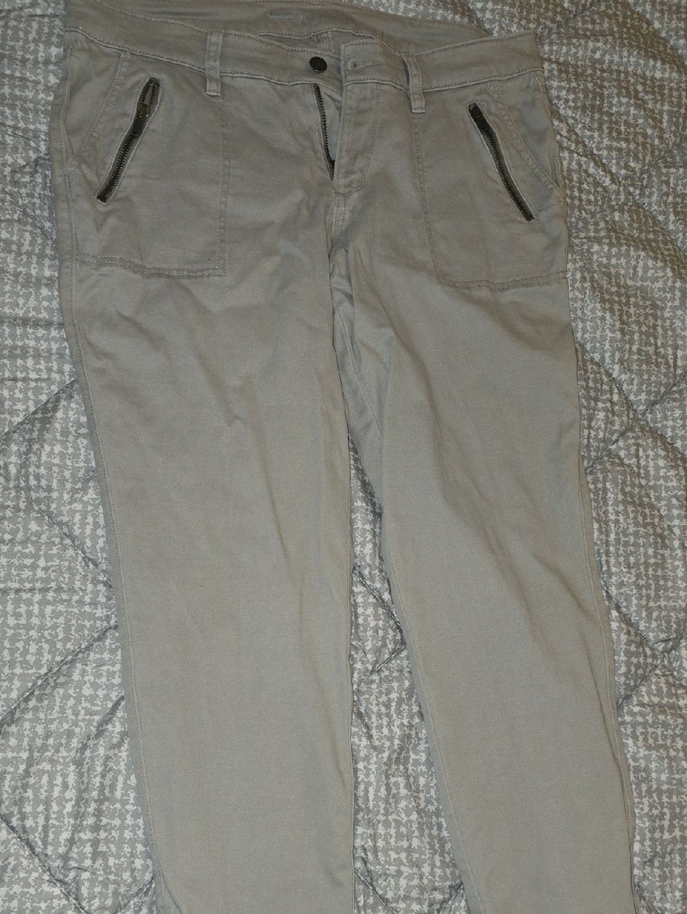 Old Navy Women's Chinos in Light Gray with Zippered Pockets